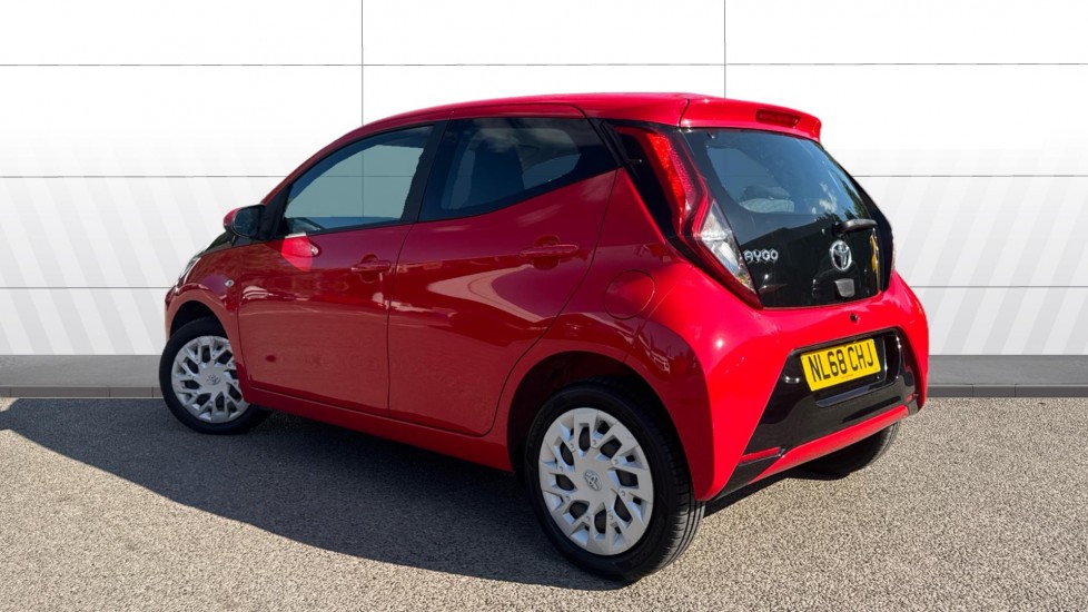 Toyota Aygo 1.0 VVT-i X-Play 5dr Petrol Hatchback - Image 2