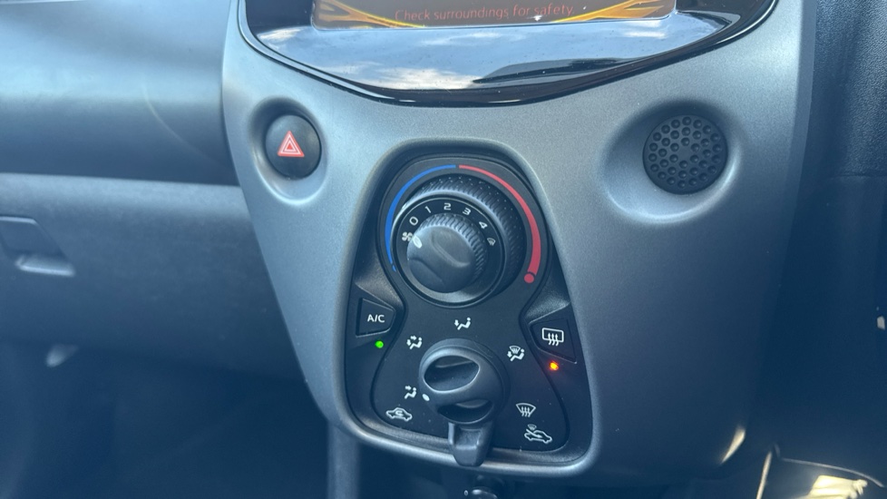 Toyota Aygo 1.0 VVT-i X-Play 5dr Petrol Hatchback - Image 19