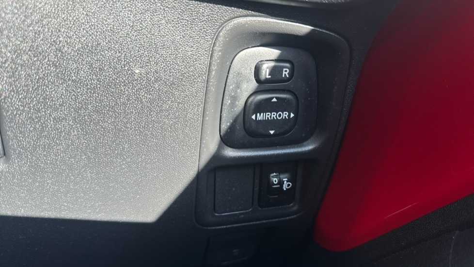 Toyota Aygo 1.0 VVT-i X-Play 5dr Petrol Hatchback - Image 26