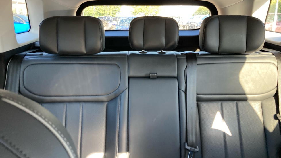Jaecoo 7 1.5T SHS-P Luxury 5dr Auto Estate - Image 15