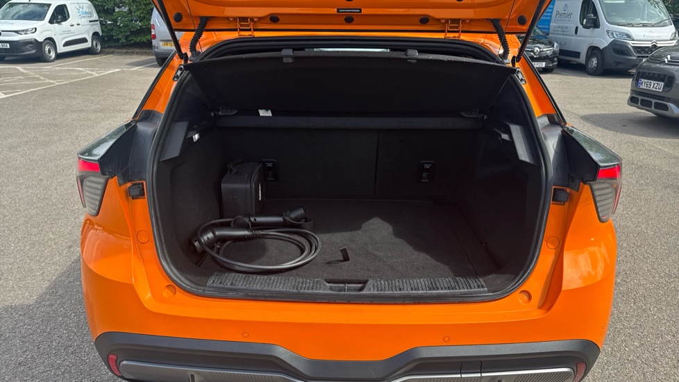 MG MG4 150kW Trophy EV Long Range 64kWh 5dr Auto Electric Hatchback - Image 4