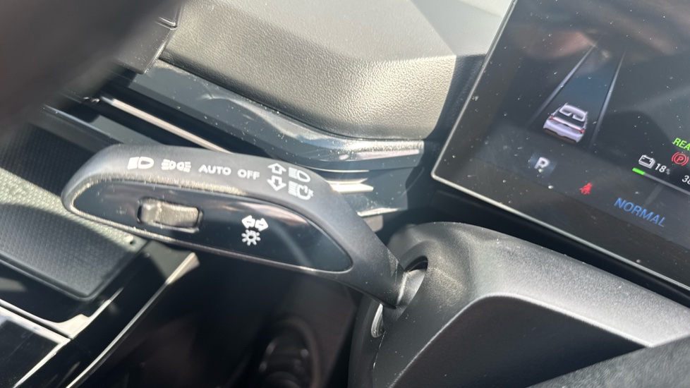 MG MG4 150kW Trophy EV Long Range 64kWh 5dr Auto Electric Hatchback - Image 22