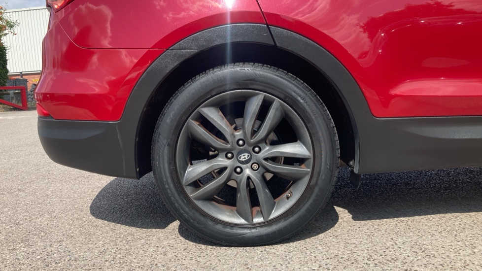 Hyundai SANTA FE 2.2 CRDi Premium SE 5dr Auto [7 Seats] Diesel Estate - Image 7