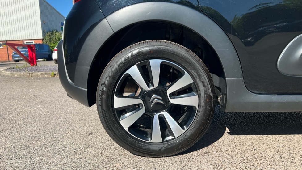 Citroen C3 1.2 PureTech C-Series 5dr Petrol Hatchback - Image 7