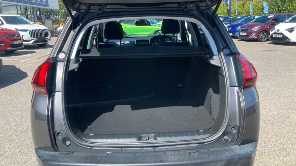 Peugeot 2008 1.2 PureTech 130 Allure Premium 5dr EAT6 Petrol Estate - Image 4