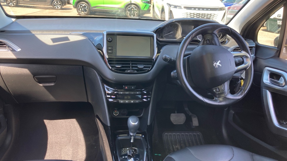 Peugeot 2008 1.2 PureTech 130 Allure Premium 5dr EAT6 Petrol Estate - Image 10
