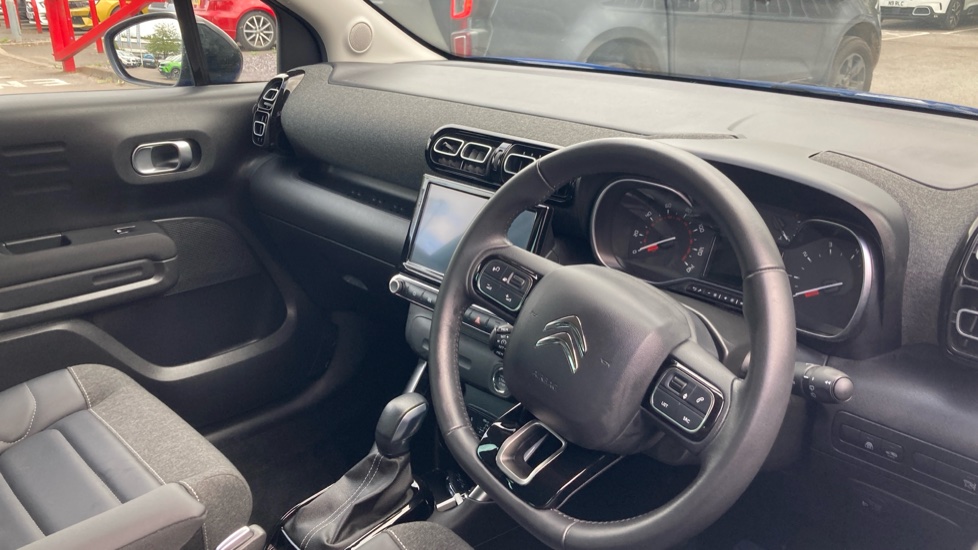Citroen C3 Aircross 1.2 PureTech 130 Shine Plus 5dr EAT6 Petrol Hatchback - Image 11