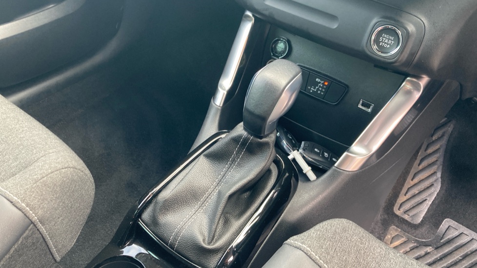 Citroen C3 Aircross 1.2 PureTech 130 Shine Plus 5dr EAT6 Petrol Hatchback - Image 13