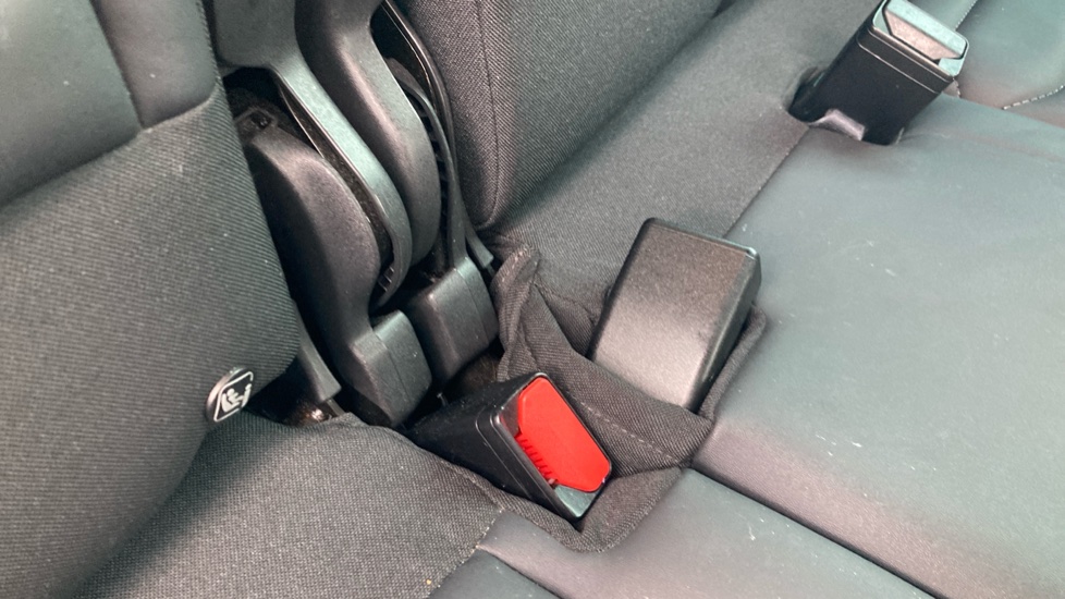 Citroen C3 Aircross 1.2 PureTech 130 Shine Plus 5dr EAT6 Petrol Hatchback - Image 17