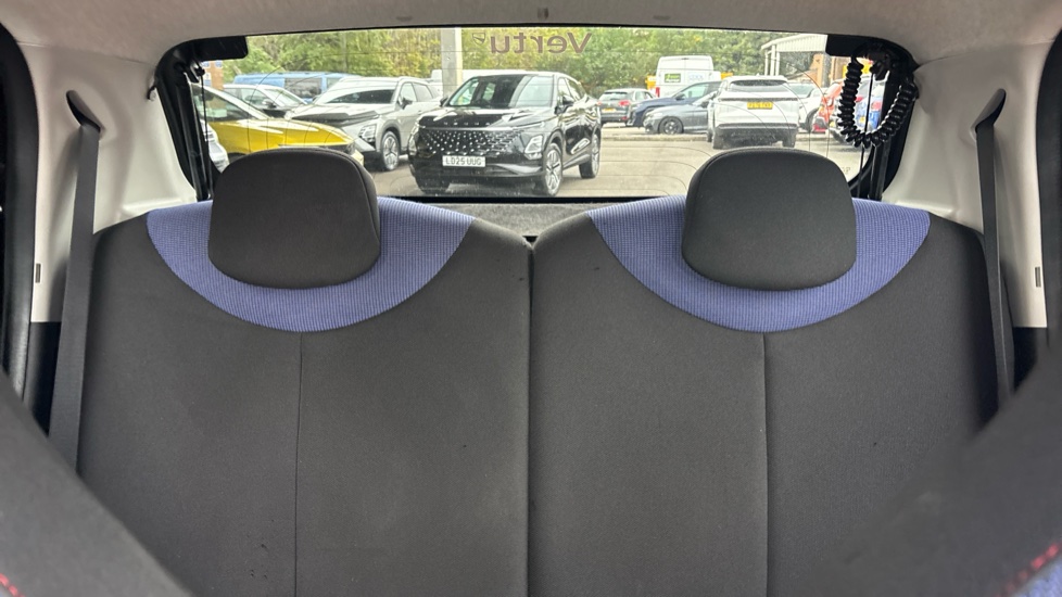 Citroen C1 1.0 VTi 72 JCC+ 5dr Petrol Hatchback - Image 15