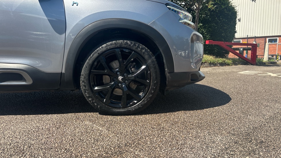 Citroen C5 Aircross 1.6 Plug-in Hybrid E-series 5dr e-EAT8 Hatchback - Image 7