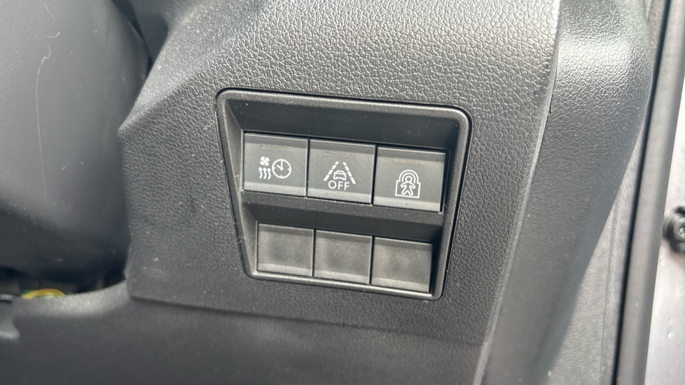 Citroen Berlingo 100kW Flair XTR M 50kWh 5dr Auto Electric Estate - Image 28