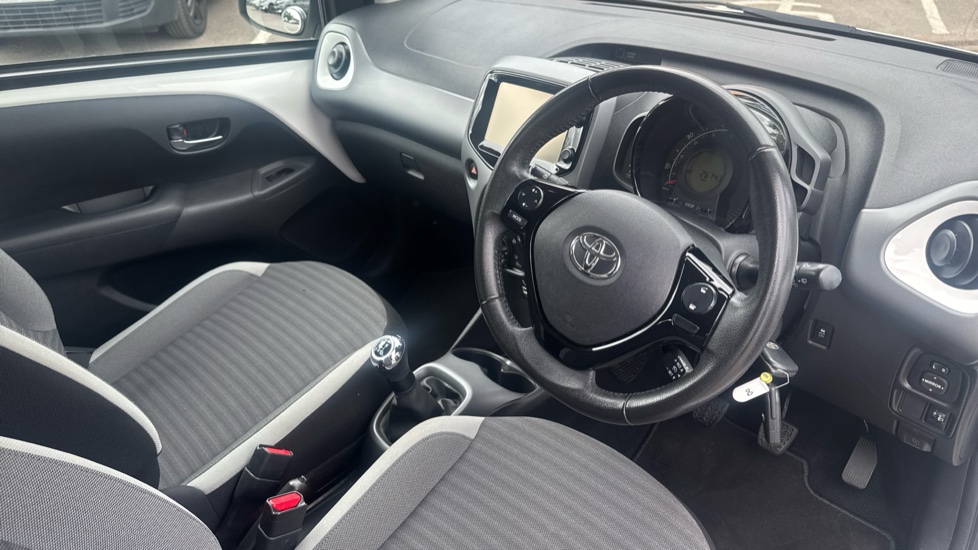 Toyota Aygo 1.0 VVT-i X-Play 5dr Petrol Hatchback - Image 11