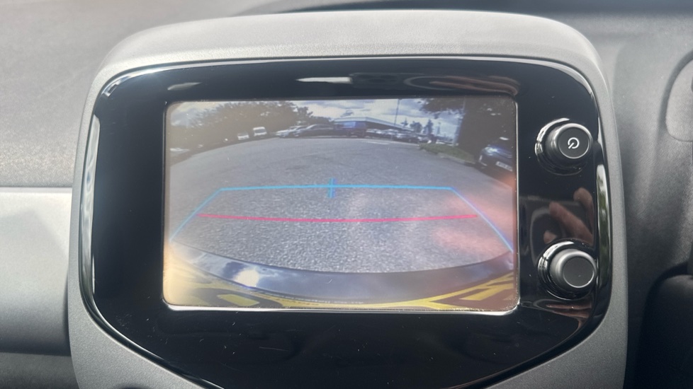 Toyota Aygo 1.0 VVT-i X-Play 5dr Petrol Hatchback - Image 19