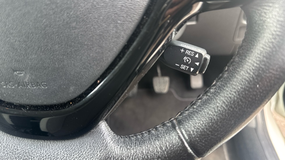 Toyota Aygo 1.0 VVT-i X-Play 5dr Petrol Hatchback - Image 31