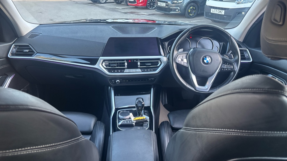 BMW 3 Series 320i Sport 4dr Step Auto Petrol Saloon - Image 10