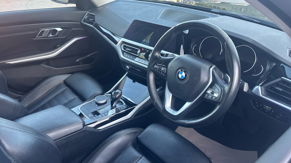 BMW 3 Series 320i Sport 4dr Step Auto Petrol Saloon - Image 11