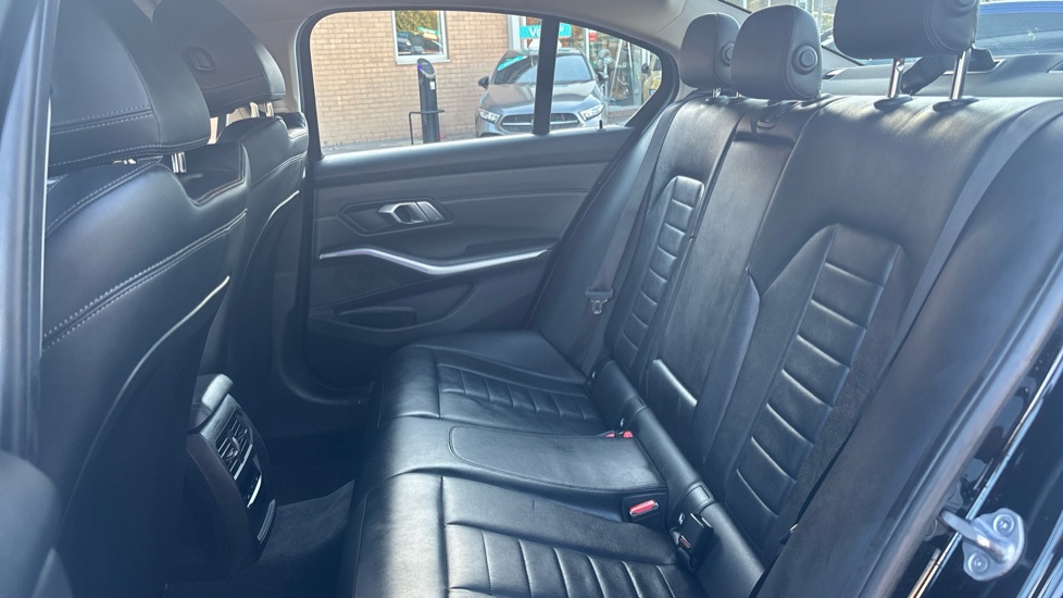 BMW 3 Series 320i Sport 4dr Step Auto Petrol Saloon - Image 16