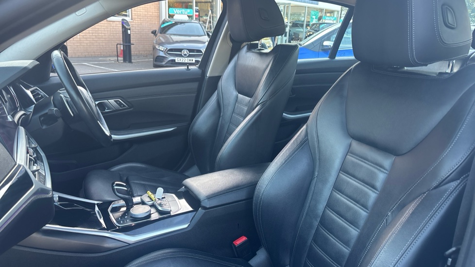 BMW 3 Series 320i Sport 4dr Step Auto Petrol Saloon - Image 24