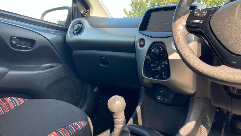 Citroen C1 1.0 VTi Feel 5dr Petrol Hatchback - Image 14