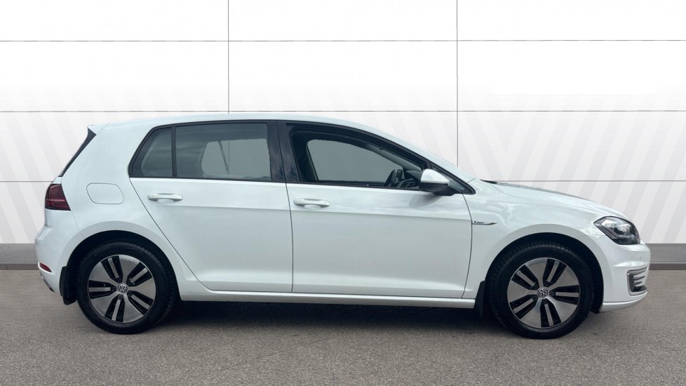 Volkswagen Golf 99kW e-Golf 35kWh 5dr Auto Electric Hatchback - Image 5