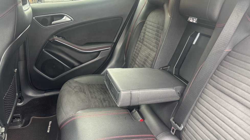 Mercedes-Benz GLA 220d 4Matic AMG Line 5dr Auto [Premium] Diesel Hatchback - Image 23