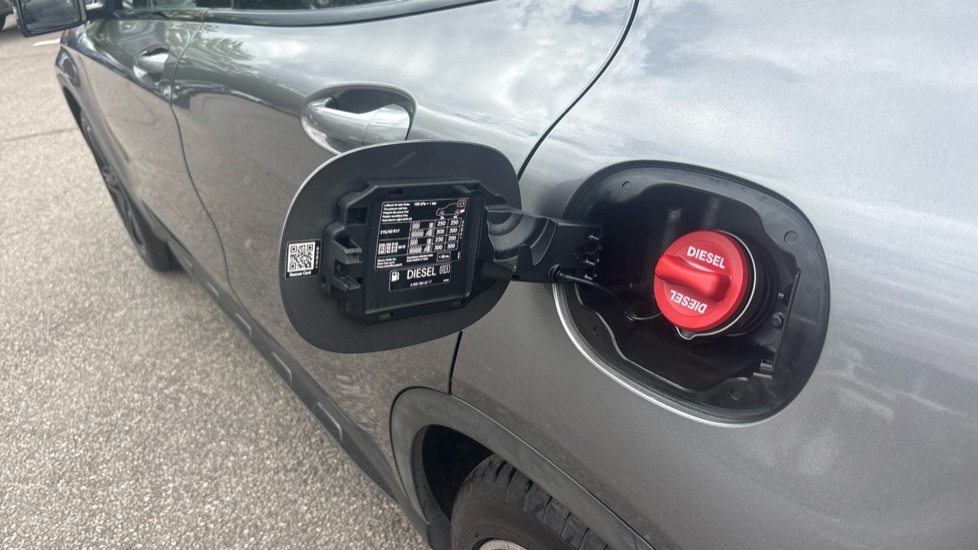 Mercedes-Benz GLA 220d 4Matic AMG Line 5dr Auto [Premium] Diesel Hatchback - Image 27