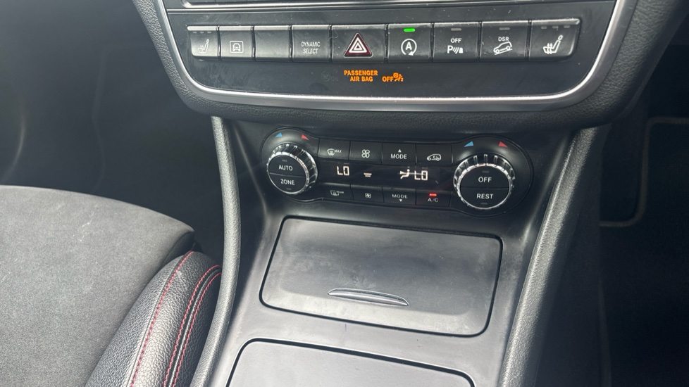 Mercedes-Benz GLA 220d 4Matic AMG Line 5dr Auto [Premium] Diesel Hatchback - Image 29