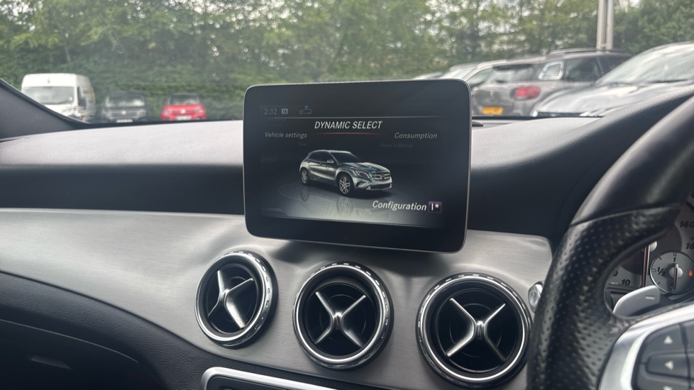 Mercedes-Benz GLA 220d 4Matic AMG Line 5dr Auto [Premium] Diesel Hatchback - Image 33