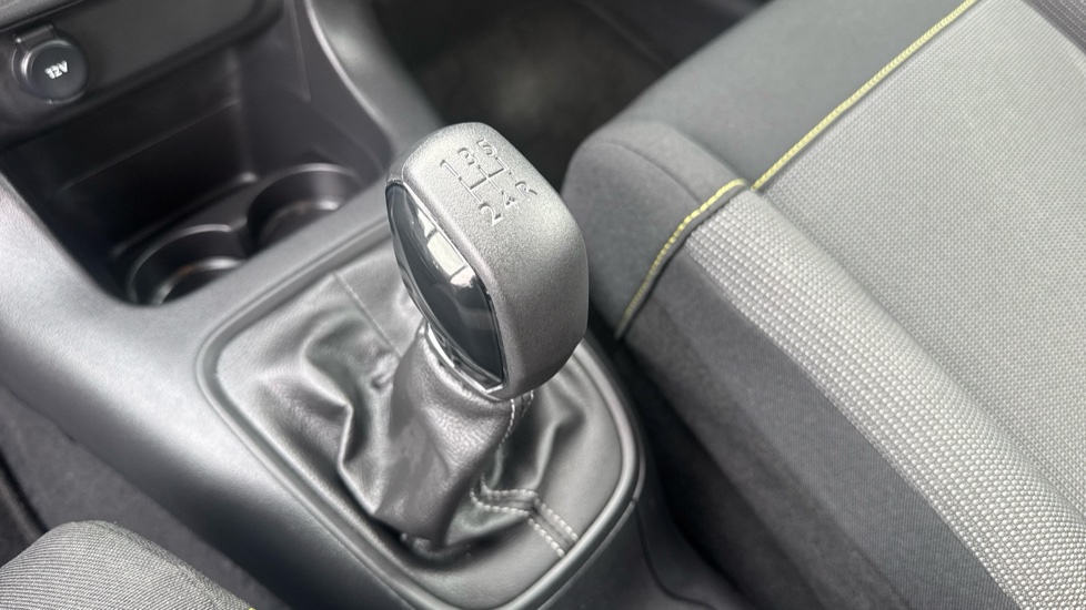 Citroen C3 1.2 PureTech You 5dr Petrol Hatchback - Image 13
