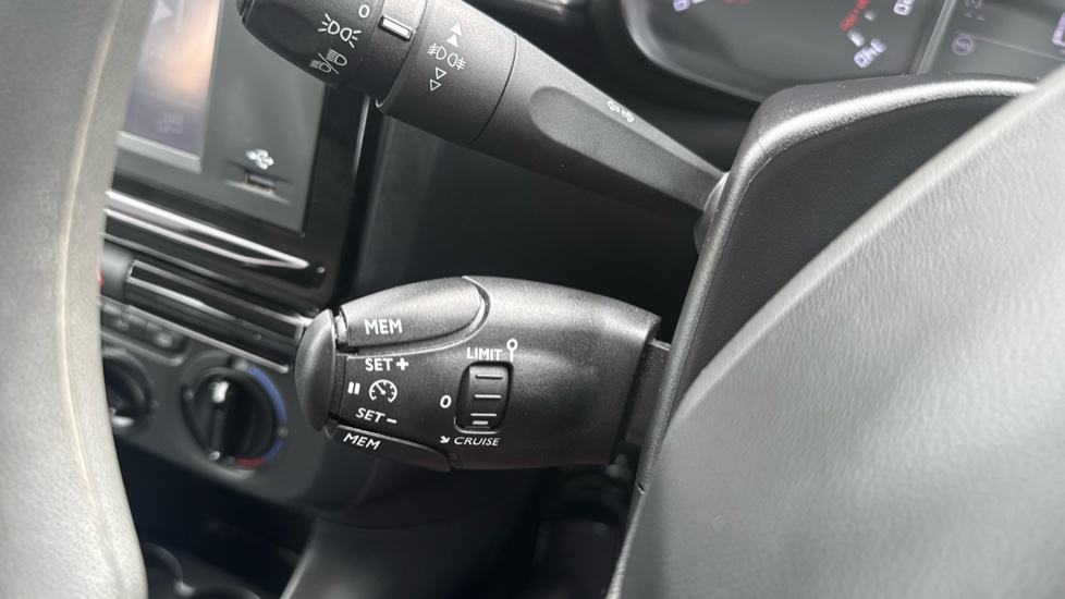 Citroen C3 1.2 PureTech You 5dr Petrol Hatchback - Image 26