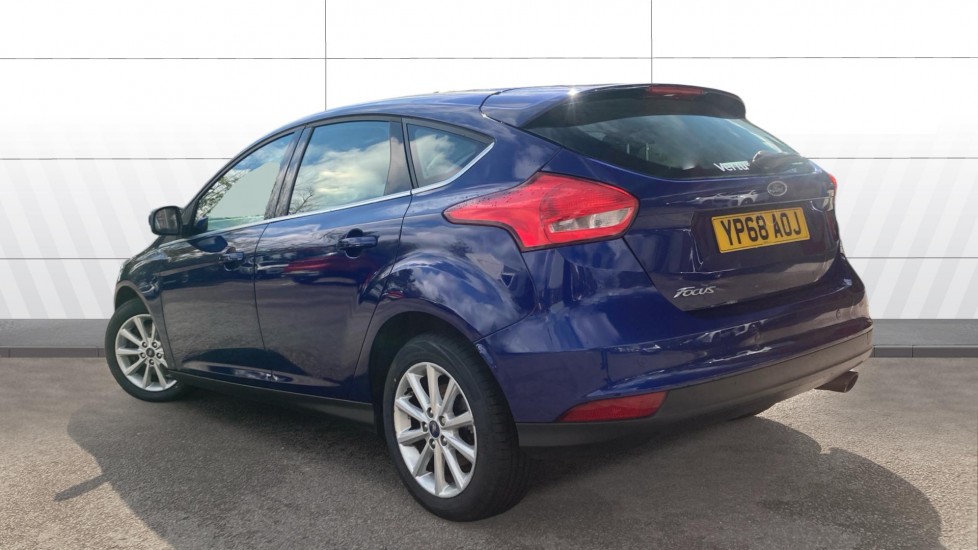 Ford Focus 1.5 EcoBoost Titanium Navigation 5dr Petrol Hatchback - Image 2
