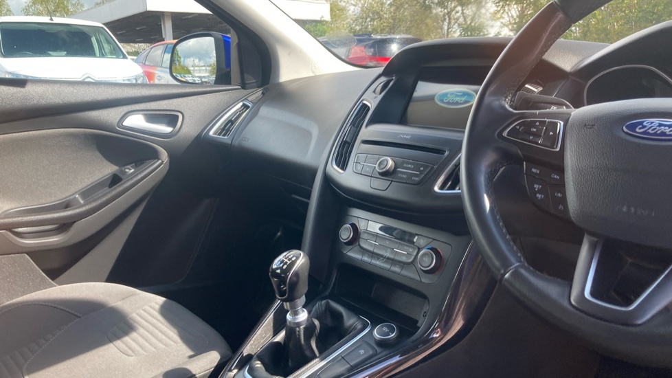Ford Focus 1.5 EcoBoost Titanium Navigation 5dr Petrol Hatchback - Image 14