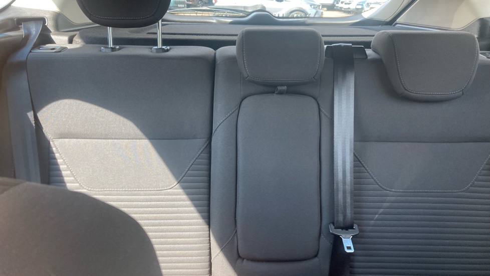 Ford Focus 1.5 EcoBoost Titanium Navigation 5dr Petrol Hatchback - Image 15