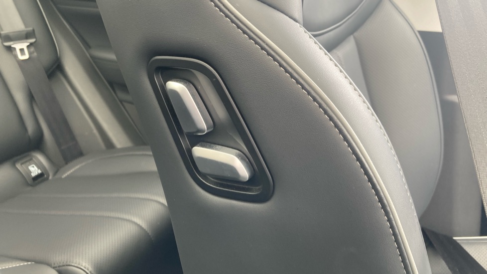 Jaecoo 7 1.5T SHS-P Luxury 5dr Auto Estate - Image 35