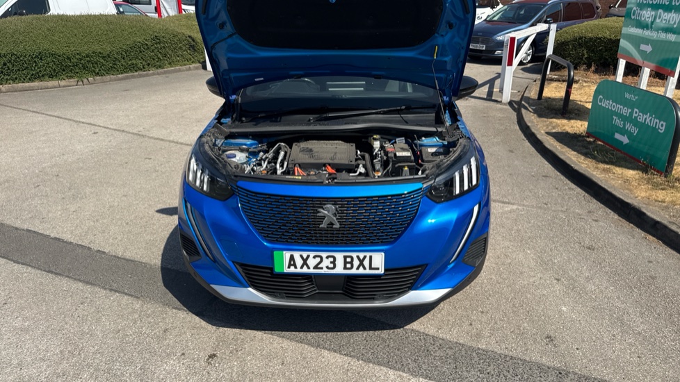 Peugeot 2008 100kW GT 50kWh 5dr Auto Electric Estate - Image 8