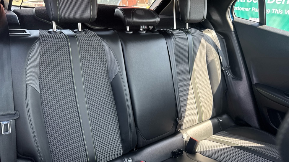 Peugeot 2008 100kW GT 50kWh 5dr Auto Electric Estate - Image 15