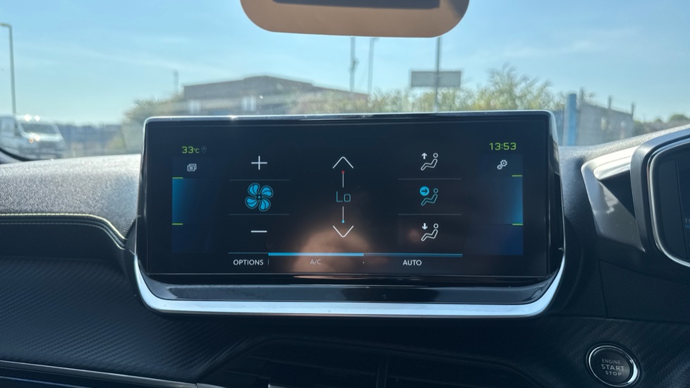 Peugeot 2008 100kW GT 50kWh 5dr Auto Electric Estate - Image 22