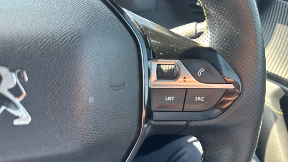Peugeot 2008 100kW GT 50kWh 5dr Auto Electric Estate - Image 31