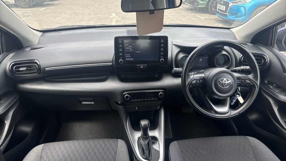 Toyota Yaris 1.5 Hybrid Design 5dr CVT Hybrid Hatchback - Image 10