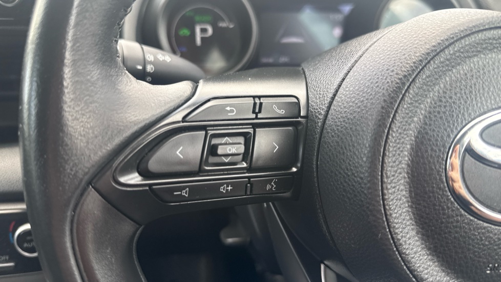 Toyota Yaris 1.5 Hybrid Design 5dr CVT Hybrid Hatchback - Image 22
