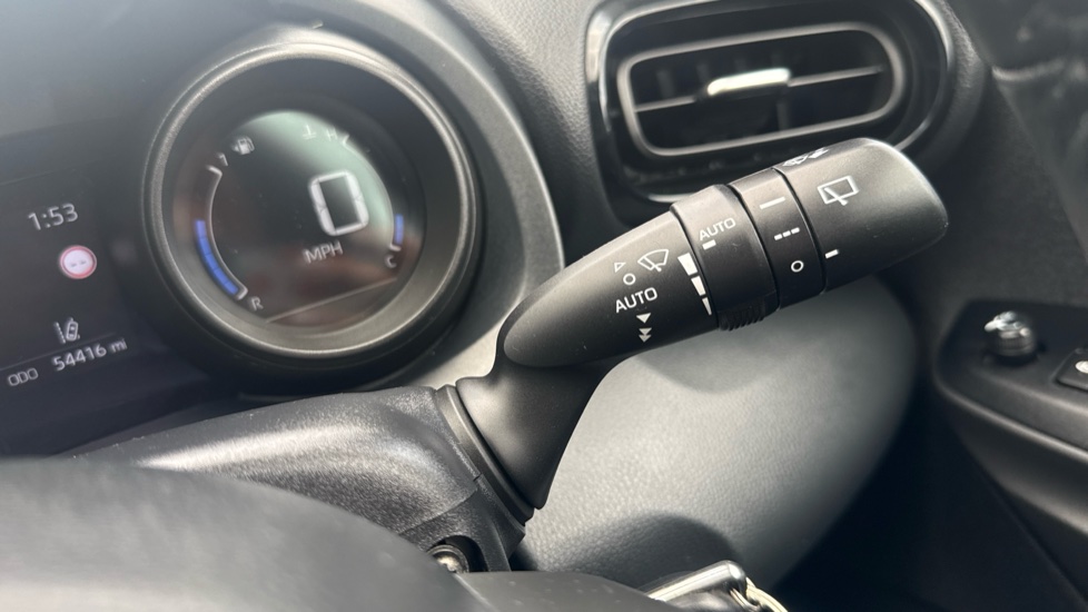Toyota Yaris 1.5 Hybrid Design 5dr CVT Hybrid Hatchback - Image 23