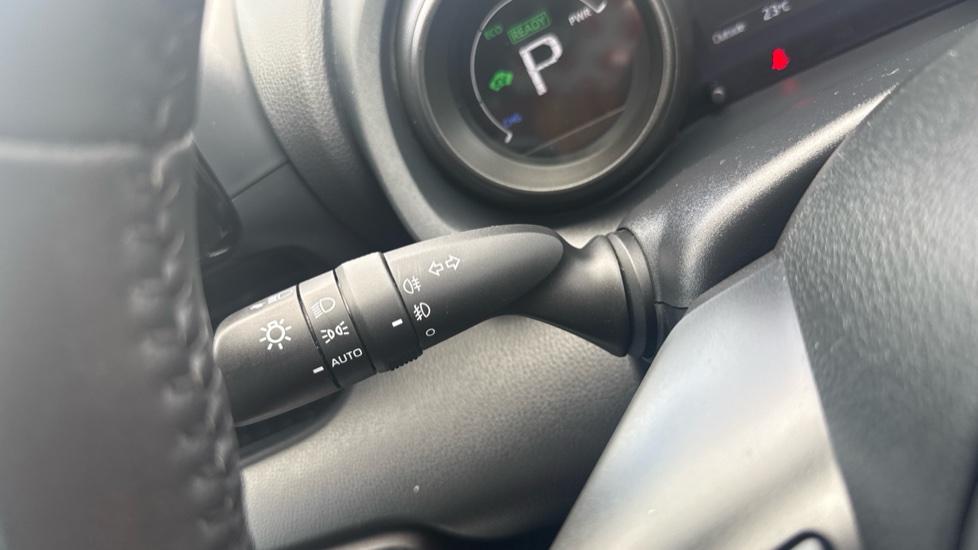 Toyota Yaris 1.5 Hybrid Design 5dr CVT Hybrid Hatchback - Image 24