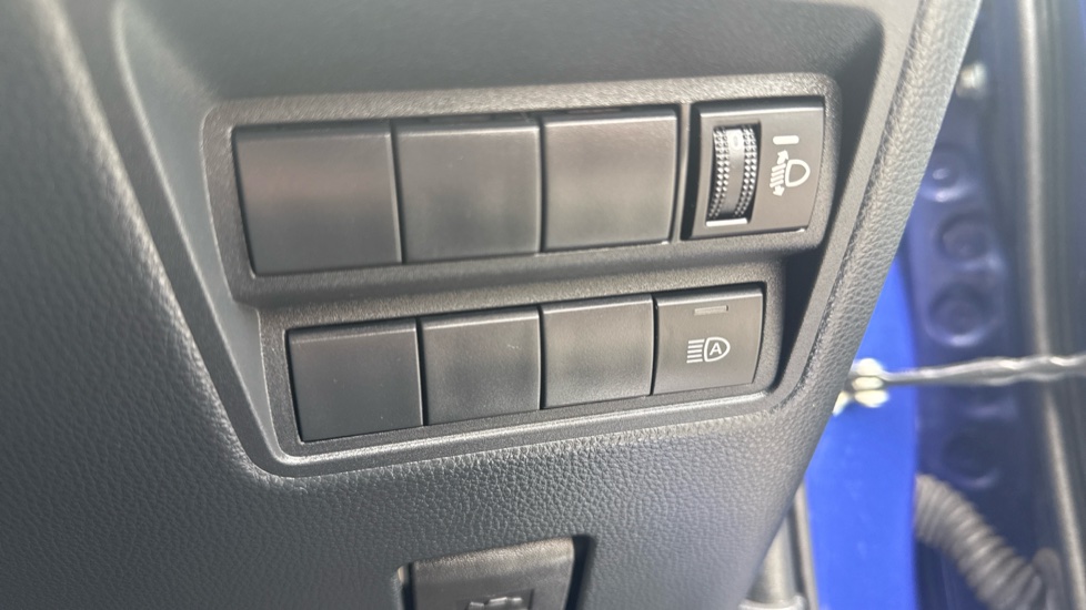 Toyota Yaris 1.5 Hybrid Design 5dr CVT Hybrid Hatchback - Image 31