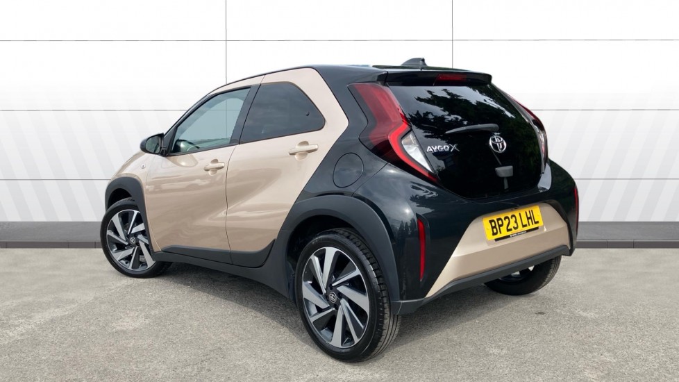 Toyota Aygo X 1.0 VVT-i Edge 5dr Petrol Hatchback - Image 2