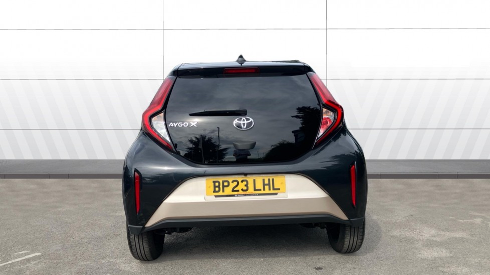 Toyota Aygo X 1.0 VVT-i Edge 5dr Petrol Hatchback - Image 6