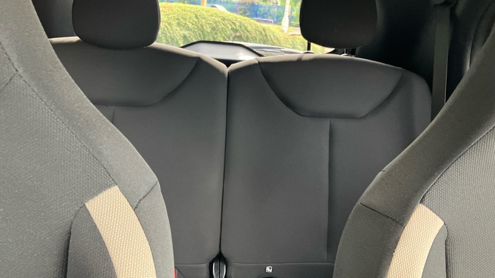 Toyota Aygo X 1.0 VVT-i Edge 5dr Petrol Hatchback - Image 15