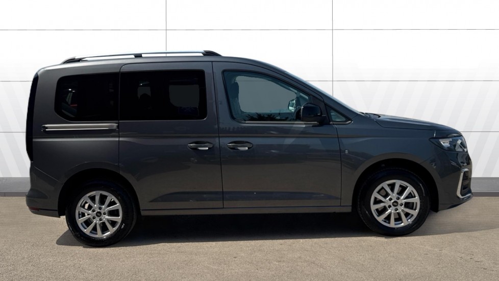 Ford Tourneo Connect 2.0 EcoBlue Titanium 5dr Auto Diesel Estate - Image 5