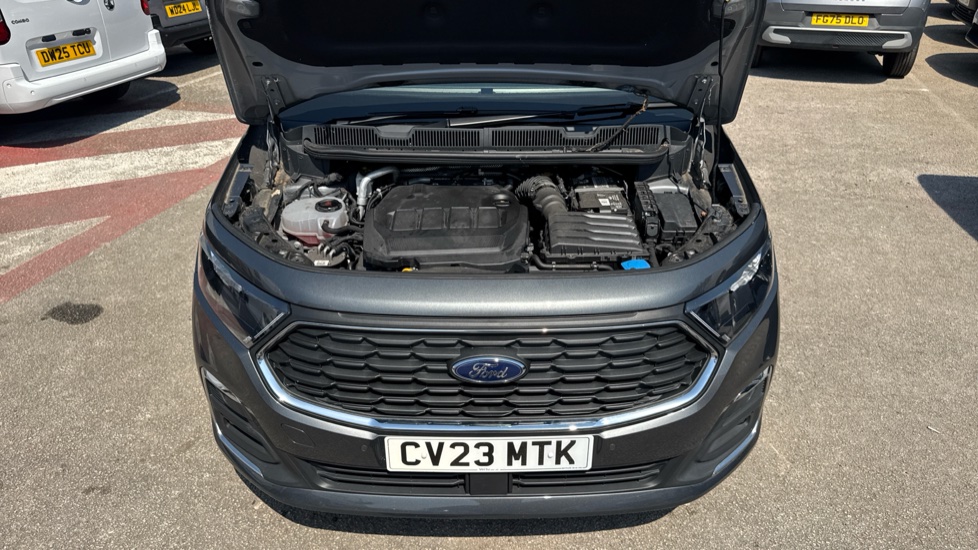 Ford Tourneo Connect 2.0 EcoBlue Titanium 5dr Auto Diesel Estate - Image 8