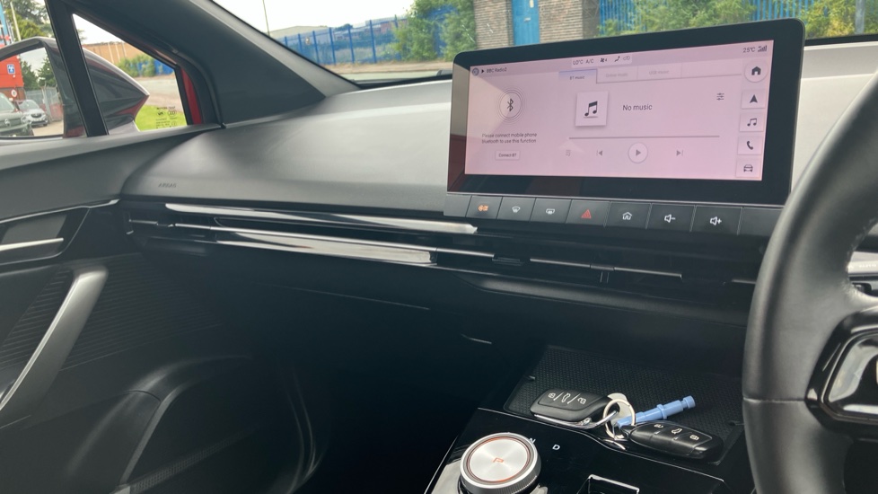 MG MG4 150kW Trophy EV Long Range 64kWh 5dr Auto Electric Hatchback - Image 14
